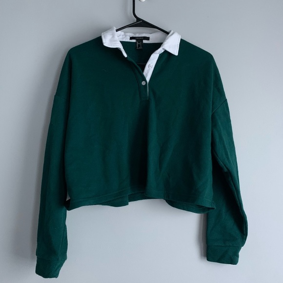 Forever 21 Sweaters - dark green cropped sweatshirt